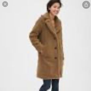 GAP Teddy Coat size M new w/o tags